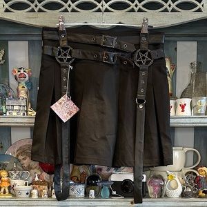 Killstar goth emo black pleated mini skirt with pentagram hardware and straps